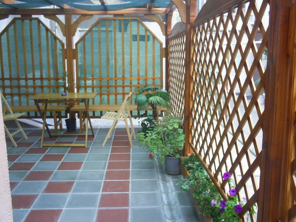 Guest House Diron รูเซ ภายนอก รูปภาพ